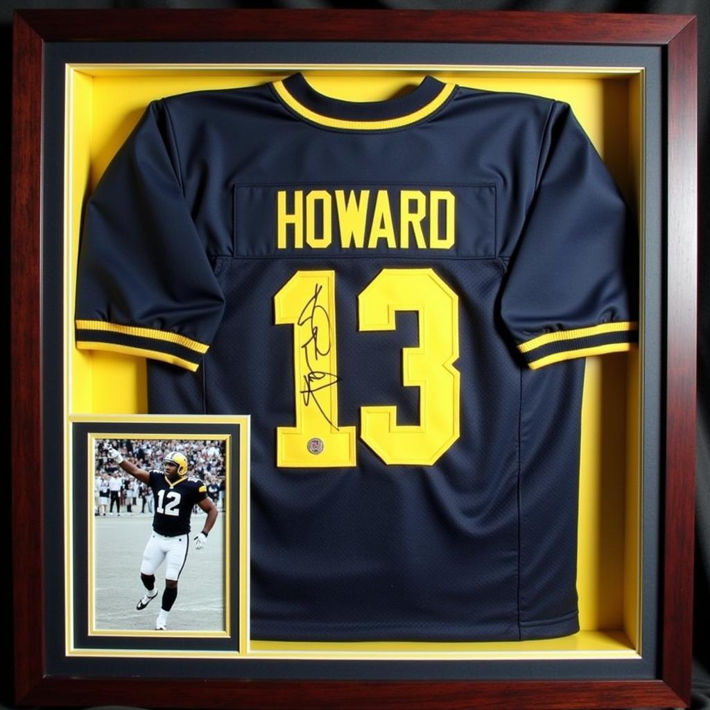 Desmond Howard signed Michigan jersey with Heisman pose photo